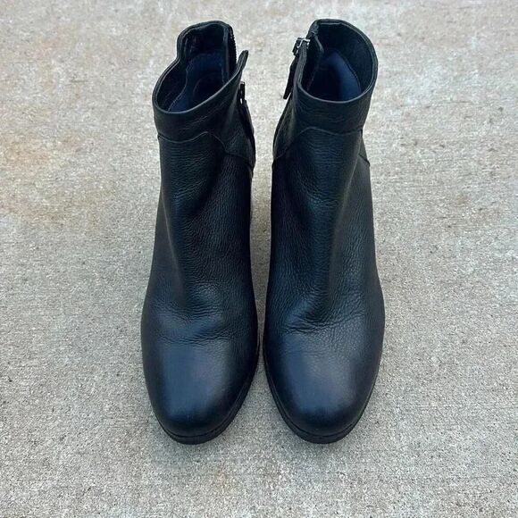 Aquatalia Everett Leather Black Block Heel Zip Up Ankle Bootie Women’s Size 7.5 - Picture 3 of 12